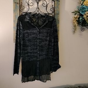 KOMAROV Women's Polyester & Rayon blouse.  Excellent Condition- Size X-Large